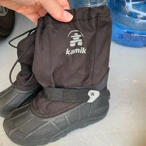 Kids snow boots
